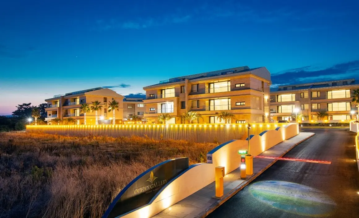 오션갤러리호텔앤리조트 - 이미지 1